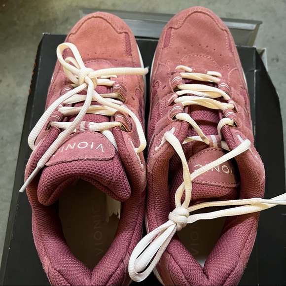 Vionic Classic Walker Dusty Cedar Rose - Picture 6 of 12